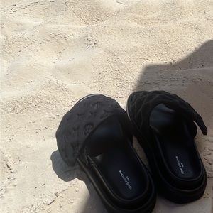 Louis Vuitton Pillow Flat Mule